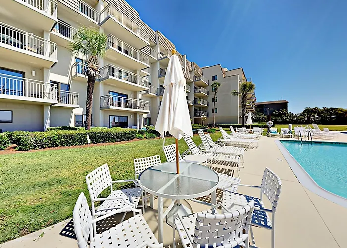 Beach hotel: Ocean One 215