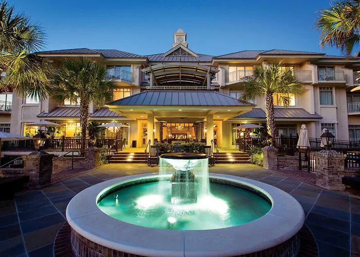 Inn And Club At Harbour Town