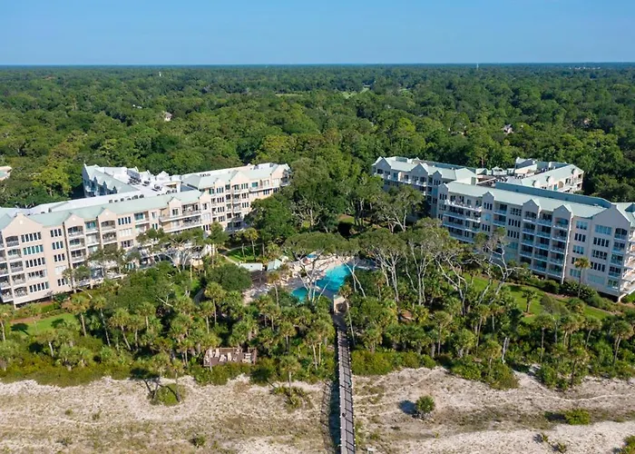 Beach hotel: 210 Windsor Place